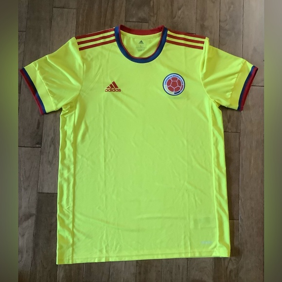 Adidas soccer shirt - Picture 1 of 3